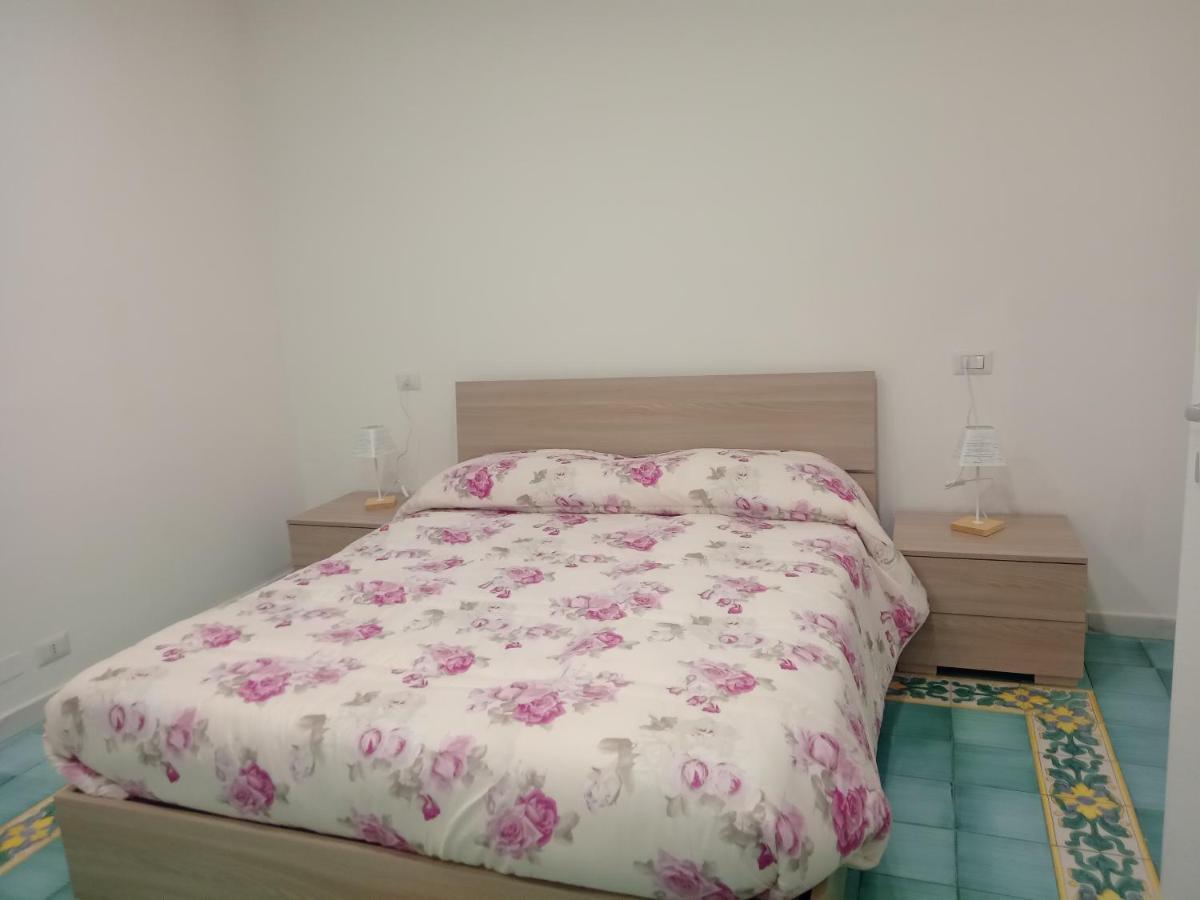 Let It B&B Apartment Salerno Zewnętrze zdjęcie