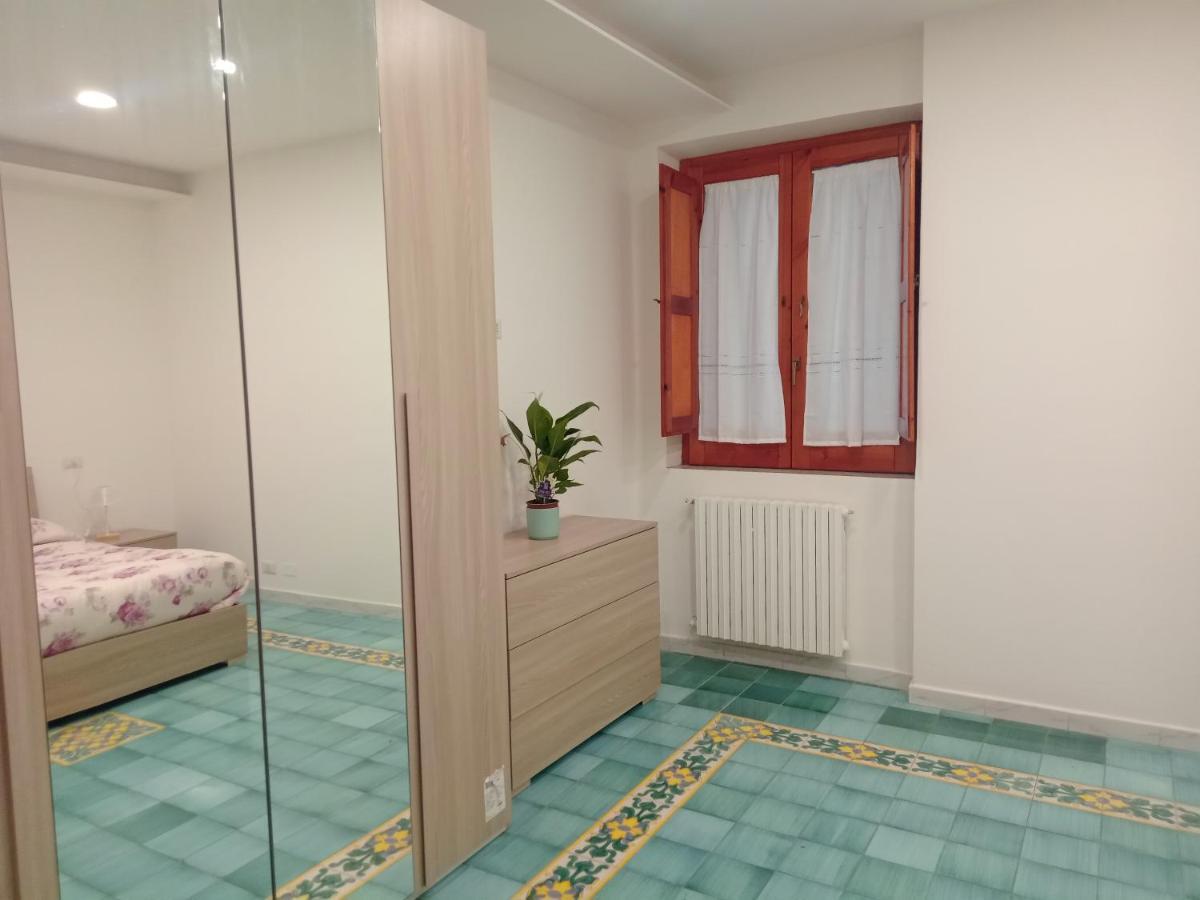Let It B&B Apartment Salerno Zewnętrze zdjęcie