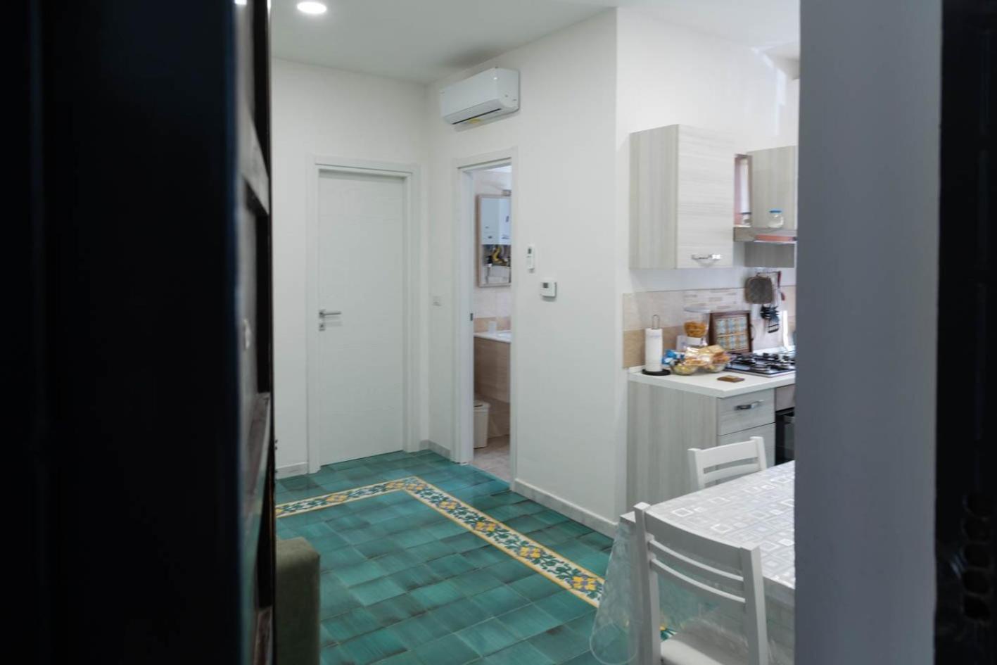 Let It B&B Apartment Salerno Zewnętrze zdjęcie