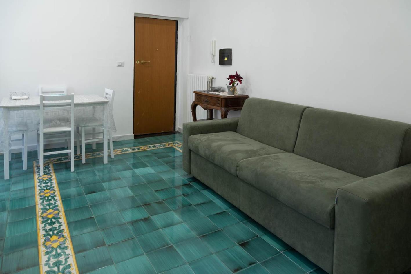 Let It B&B Apartment Salerno Zewnętrze zdjęcie
